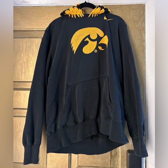 Nike Other - Iowa Hawkeyes Sweatshirt